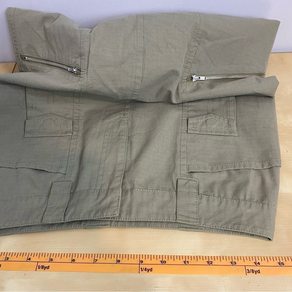Club Monaco • cargo mini skirt - Picture 9 of 11